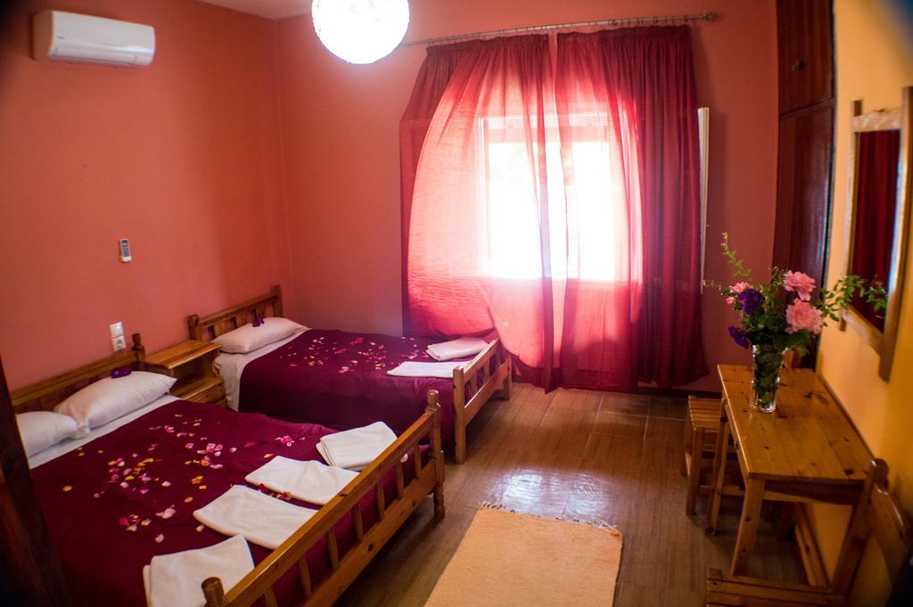 Agathi Beach House Ájos Górdios Eksteriør bilde