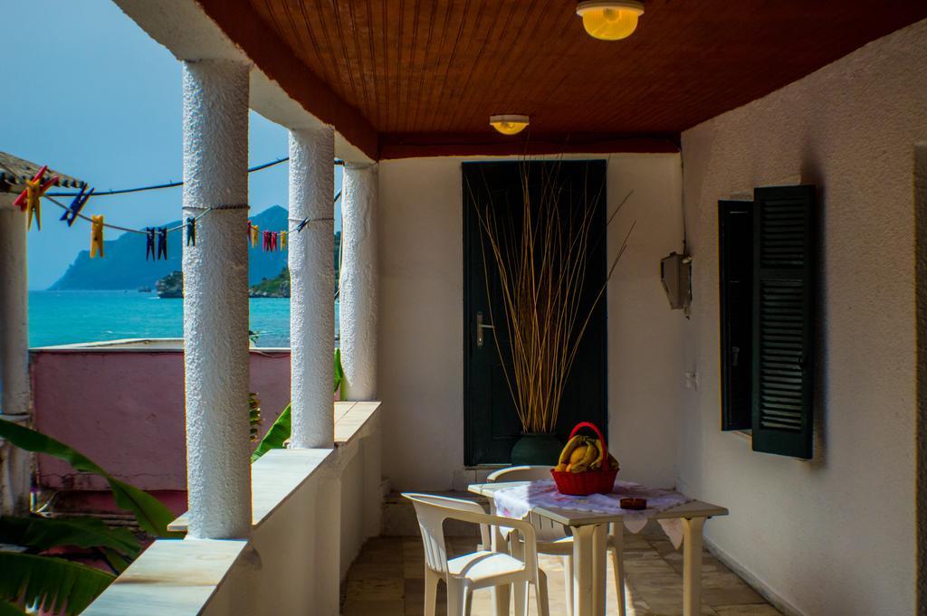 Agathi Beach House Ájos Górdios Eksteriør bilde