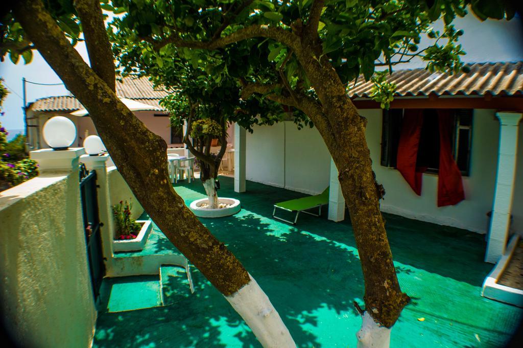 Agathi Beach House Ájos Górdios Eksteriør bilde